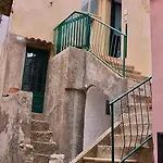 Alcastello - Casa Campanile Apartment *
